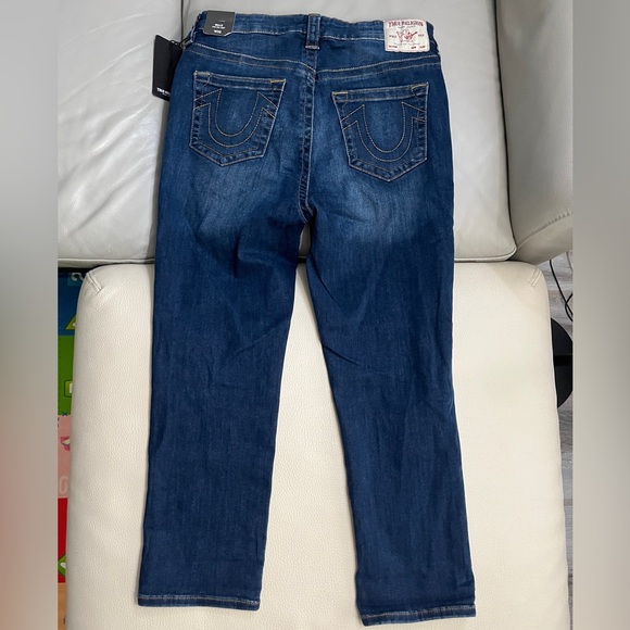 NWT - True Religion Women’s Halle  Distressed Capri Jeans - Size 32 - Picture 7 of 11